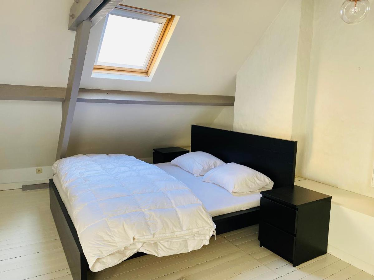 O-Sea House: Herenwoning In Belle Epoque Wijk Te Oostende Zewnętrze zdjęcie