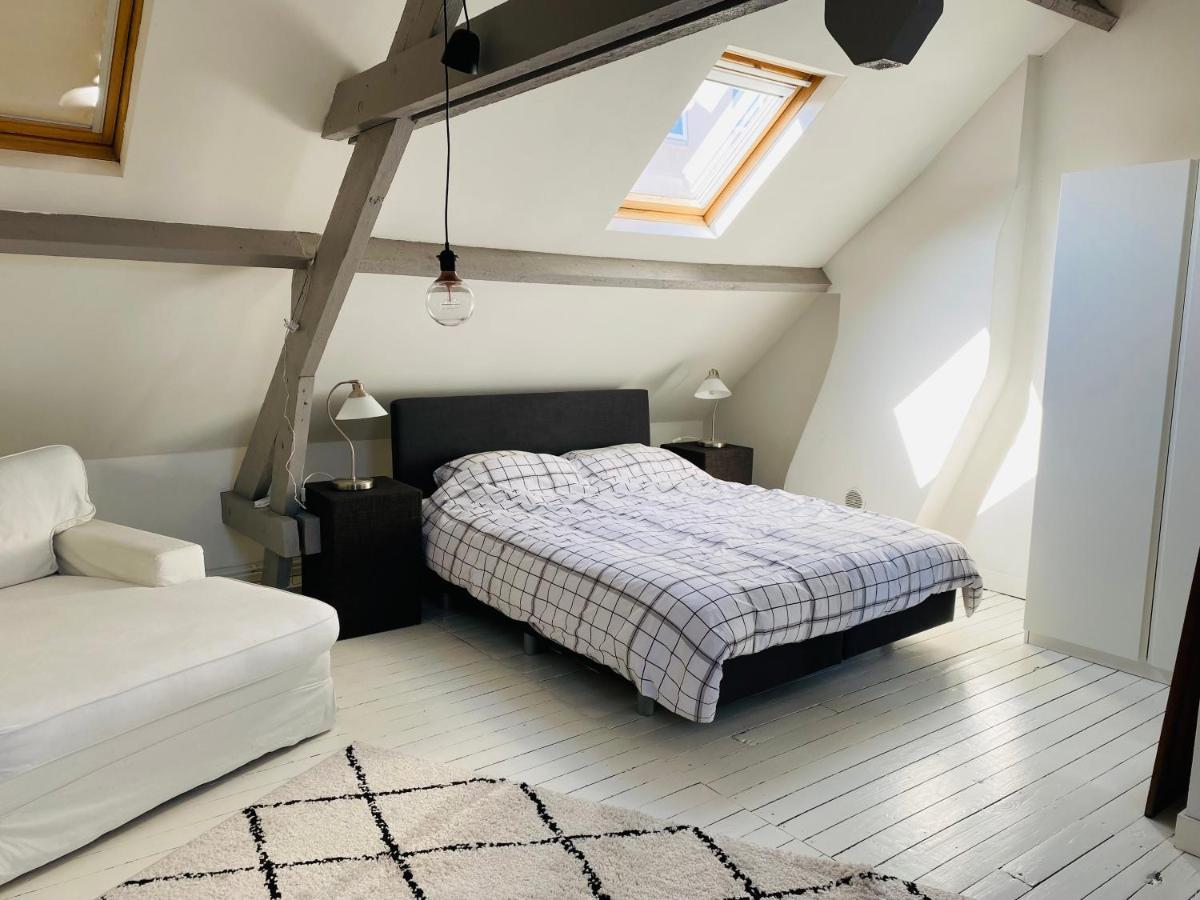 O-Sea House: Herenwoning In Belle Epoque Wijk Te Oostende Zewnętrze zdjęcie
